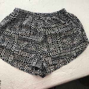 Ambience appeal shorts medium